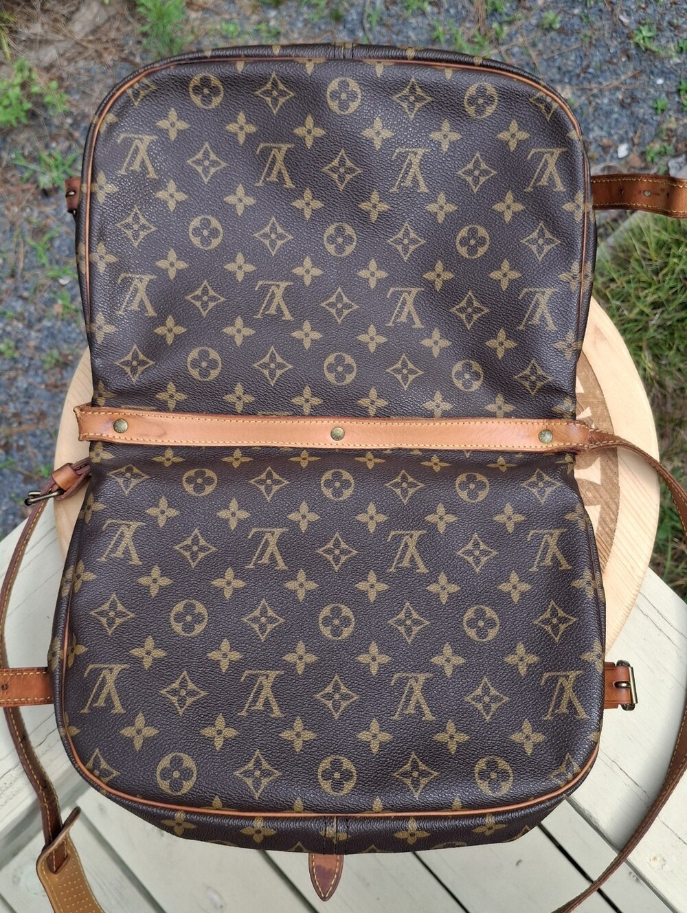 Vintage Louis Vuitton Saumur 30 Monogram Coated Canvas Messenger Saddle Bag - Picture 11 of 16